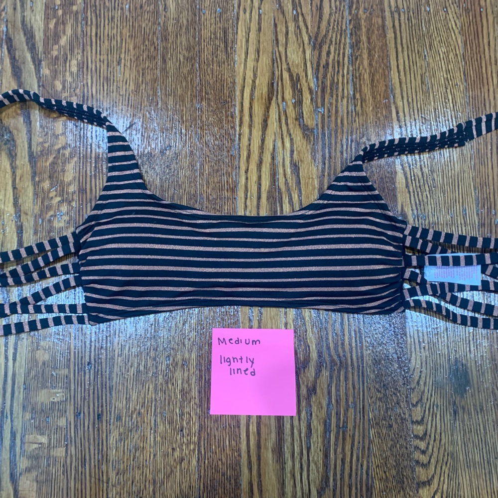 Medium bikini top